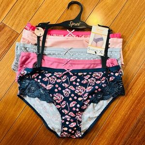 NWT Spree Lace Panty Set